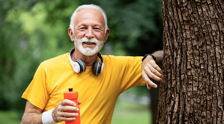 Vivre au quotidien avec une sialorrhée : conseils pour maîtriser la salivation excessive, la dysphagie et le stress émotionnel